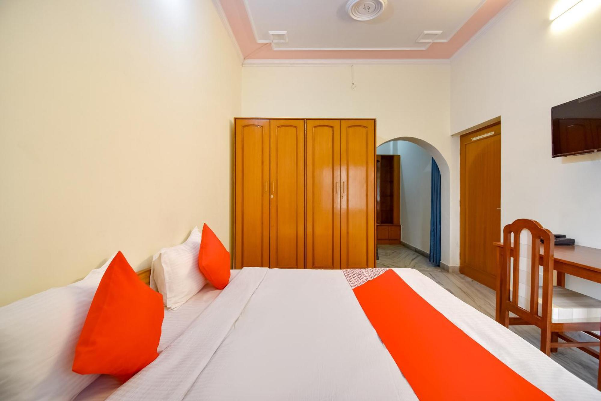 Hotel O Kusum Lodge Pandu Exterior foto